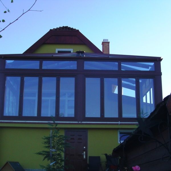 télikert, teraszbeépítés, lakótélikert