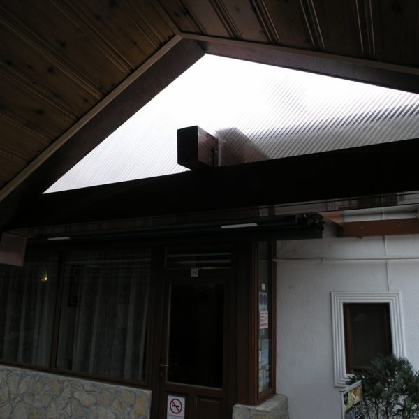 pergola, motoros pergola, sunwood, teraszfedés