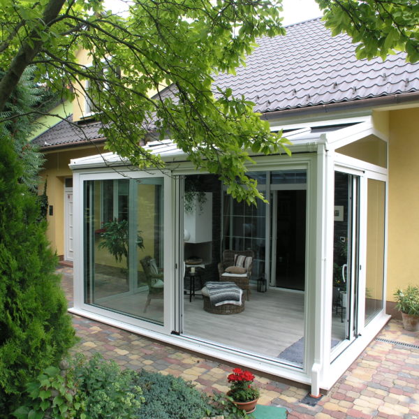 Télikert - Pozsony 23.