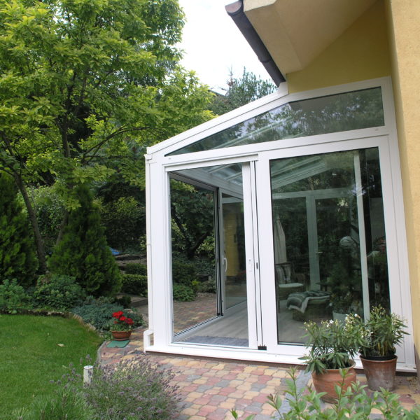 Télikert - Pozsony 23.